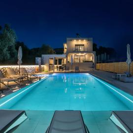 Charaki Dream Villas