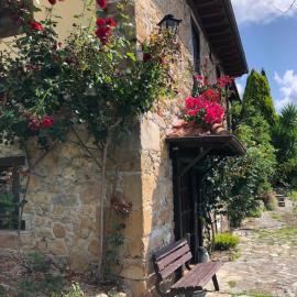 Vivienda Vacacional Casa Jimena – hotel w mieście Robledo