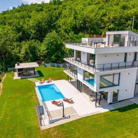 Villa Deavista by Villsy