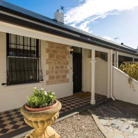 North Adelaide Row Cottage Monte, hotel i North Adelaide