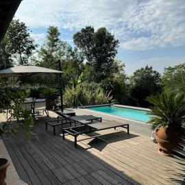 Villa La Quiete Inn -Private Pool - Parking - Wifi, hotelli kohteessa Castenedolo