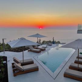 Calma Suites Lefkada, hotel em Athani