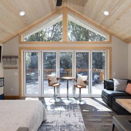Inside Out Cottage - One With Nature, Hotel in Crest Park