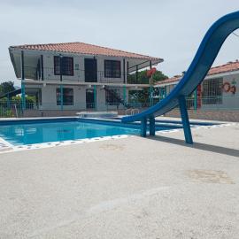 HotelSueños de Acapulco-Eje cafetero-Quindio, hotell sihtkohas Montenegro