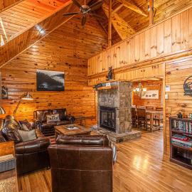 Two Cubs Cabin