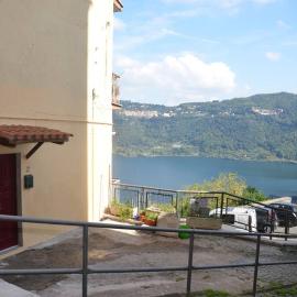 Casa con vista su Lago di Nemi