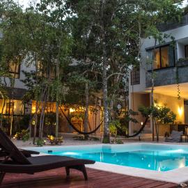 Nomad Humans Coliving Apartments, hotel u gradu Tulum