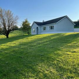 3 bed country home near Omagh, hotel a Seskinore