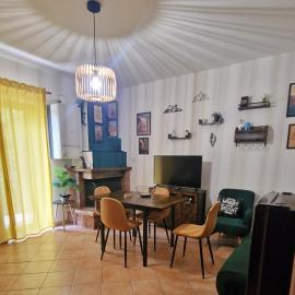 La Casa di Gioia - perfetto rifugio di montagna, hotel Ateletában