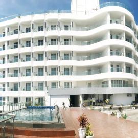 Labersa Hotel & Convention Center Samosir, hótel í Sinapuran