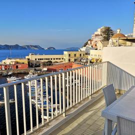 Turistcasa - Il Corridoio 34, hotel a Ponza