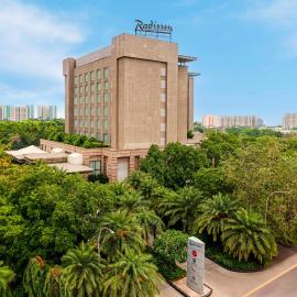 Radisson Noida, хотел в Ноида