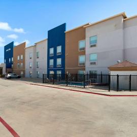AmericInn by Wyndham New Braunfels