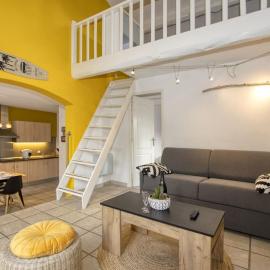 Villa ESPERANCE- appartement entier T2, hotel in La Ciotat