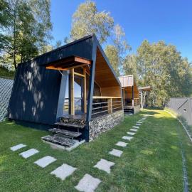 Viesnīca Krusta Panoramic Resort pilsētā Râșca
