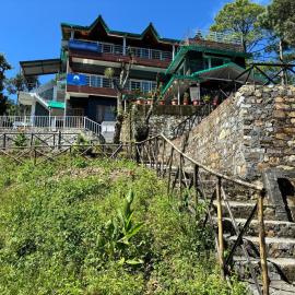 Odyssey Stays Bhimtal, hotel in Bhīm Tāl