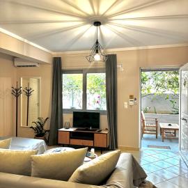 DOLCE VITA LUXURY APARTMENT Markopoulo, hotel a Markopoulon