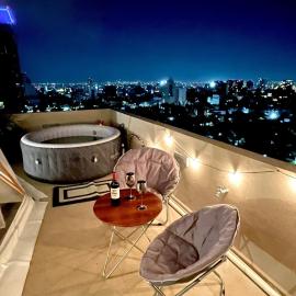 Glamping con jacuzzi en piso 15, único en Gdl, vistas espectactaculares