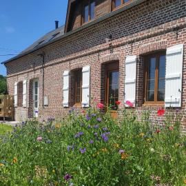 La Poulinière, hotel di Méneslies