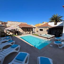 Villa La Centinela Luxury - Private Pool - 4BR