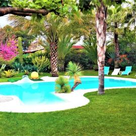 All Nature Villa-25min from Valencia, hotelli kohteessa Valencia
