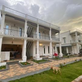 GV Resort, готель у місті Єлагірі