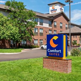 Comfort Suites Denver North - Westminster, хотел в Уестминстър