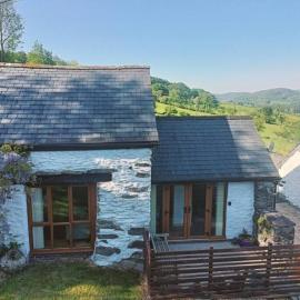 Rhyd Y Geifr, Cosy Barn Conversion in Maerdy, hotel din Corwen