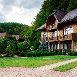 Oasis Karpat, khách sạn ở Polyana