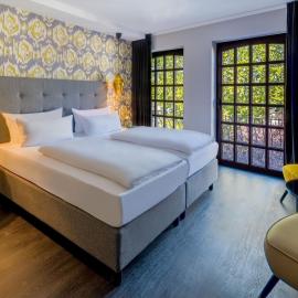 rugs HOTEL Köln، فندق في كولونيا