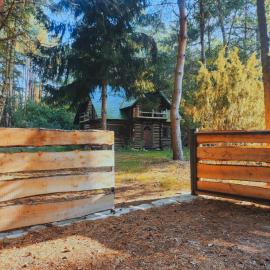 Dzwonkarnia Wyjątkowy domek w lesie, хотел в Dzwonkowice