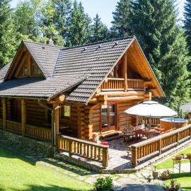 Chata Marína a Matej Kubínska hoľa, hotel in Dolný Kubín