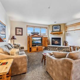 Breckenridge Condo: Large Patio & Shared Amenities, hotel a Breckenridge