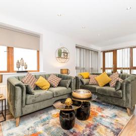 Viesnīca 2 Bed Apartment in Ashbourne pilsētā Ešburna