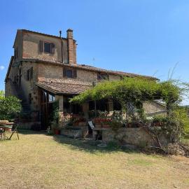 La Pergola tra Siena e Chianti, hotel em Badesse