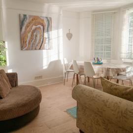 Entire 5 Bedroom Comfortable House in Eastbourne