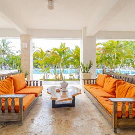 Coastal Luxury 2-Bed w Pool Access in Paraiso Bayahibe