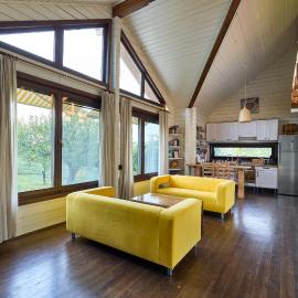 Dream House - Buzau Valley, khách sạn ở Vipereşti