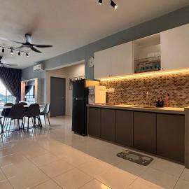 Spacious HOUSE 4R 8pax WiFi-S Pic-Airport: Bayan Lepas şehrinde bir otel