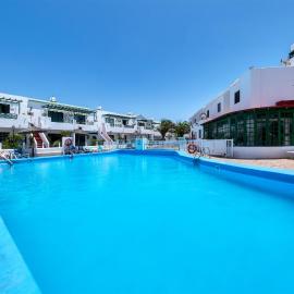 Apartment La Vela Azul - Pool & Tennis - Free AC & Good WIFI - By Lanzarote Vacation Homes