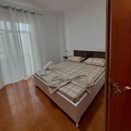 Peçi Apartments Gjirokastër: Ergiri şehrinde bir otel