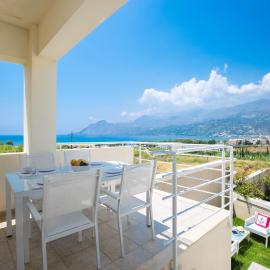 Michaela Beach House, Walk to Beach Shops & Dining, By ThinkVilla