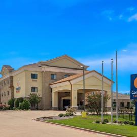 Comfort Suites Lindale, hotel v destinácii Lindale