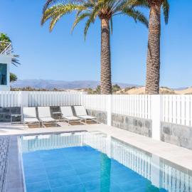 Villa Oasis Maspalomas, hotel in San Bartolomé
