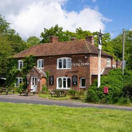 Boughton Aulph에 위치한 호텔 The Flying Horse Inn