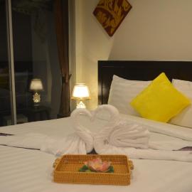 Patong Moon Inn Residence، فندق في شاطيء باتونغ