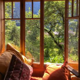 Nouveau à Rougemont - Gstaad Appartement dans Chalet 1830, хотел в Rougemont