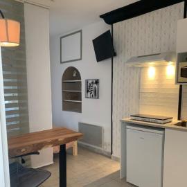 studio meublé tout confort 25m2, hotell sihtkohas Loudun