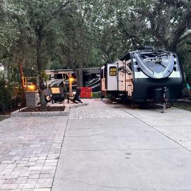 Camper RV in River Ranch, Hotel in River Ranch