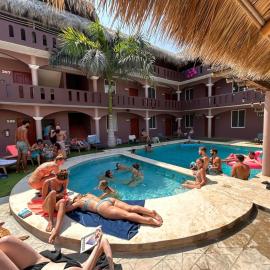 Viajero Puerto Escondido Hostel, hotel i Puerto Escondido
